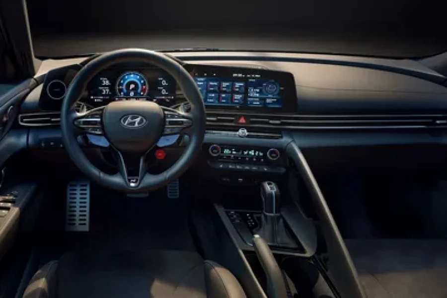 Hyundai Elantra (2025)
