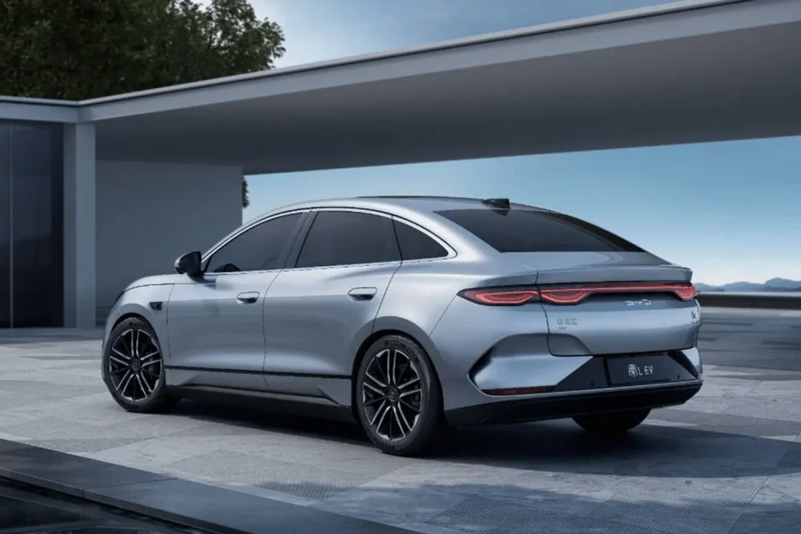 BYD Qin L DM-i (2025) Hybrid