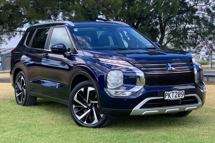 Mitsubishi Outlander (2022) 7-Seater