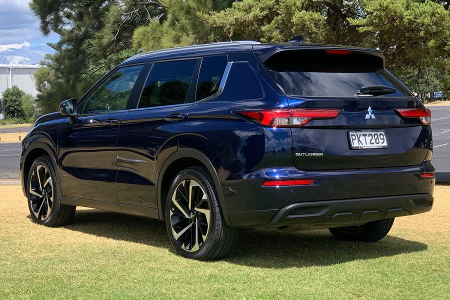 Mitsubishi Outlander (2022) 7-Seater