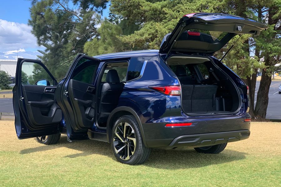 Mitsubishi Outlander (2022) 7-Seater