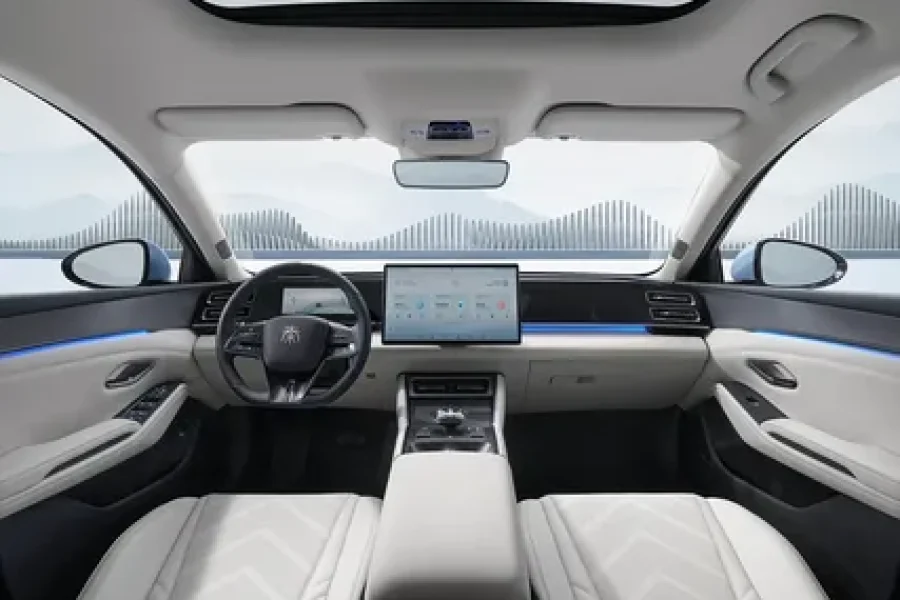 BYD Qin L DM-i (2025) Hybrid