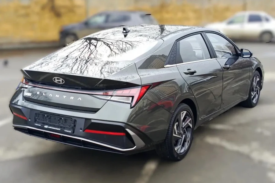 Hyundai Elantra (2026)