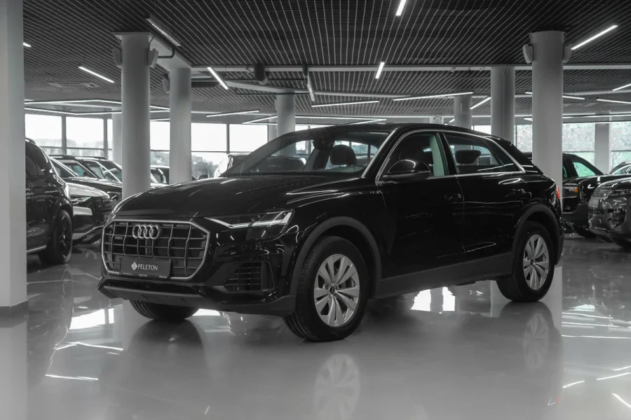 AUDI Q8 (2023)