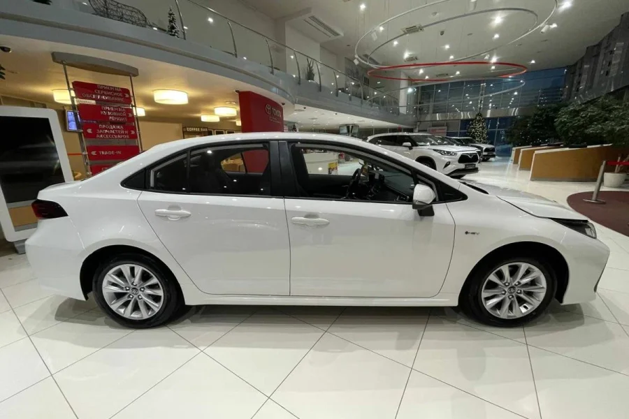 Toyota Corolla (2025)