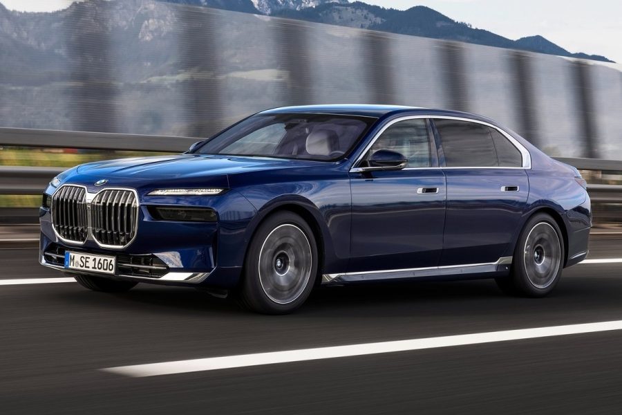 BMW 735i (2024)