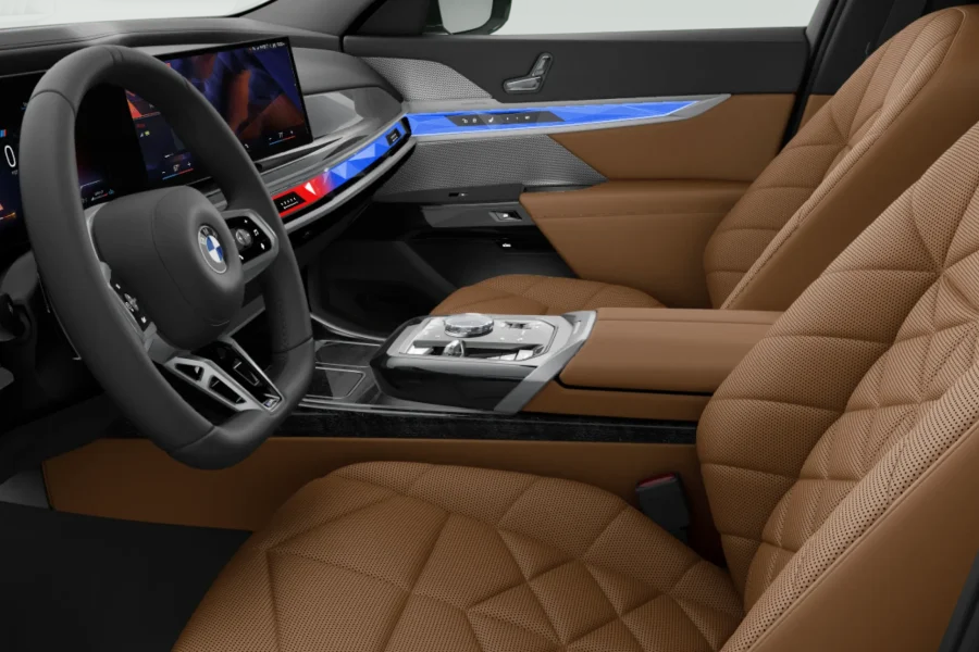 BMW 735i (2023)