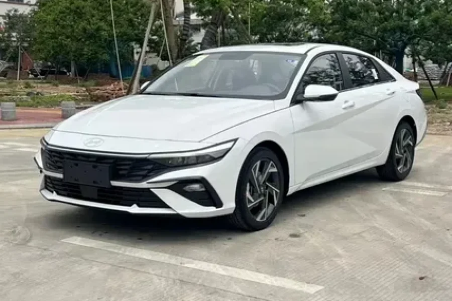 Hyundai Elantra (2026)