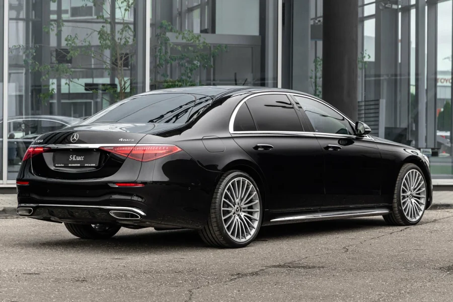 Mercedes-Benz S500 (2024)