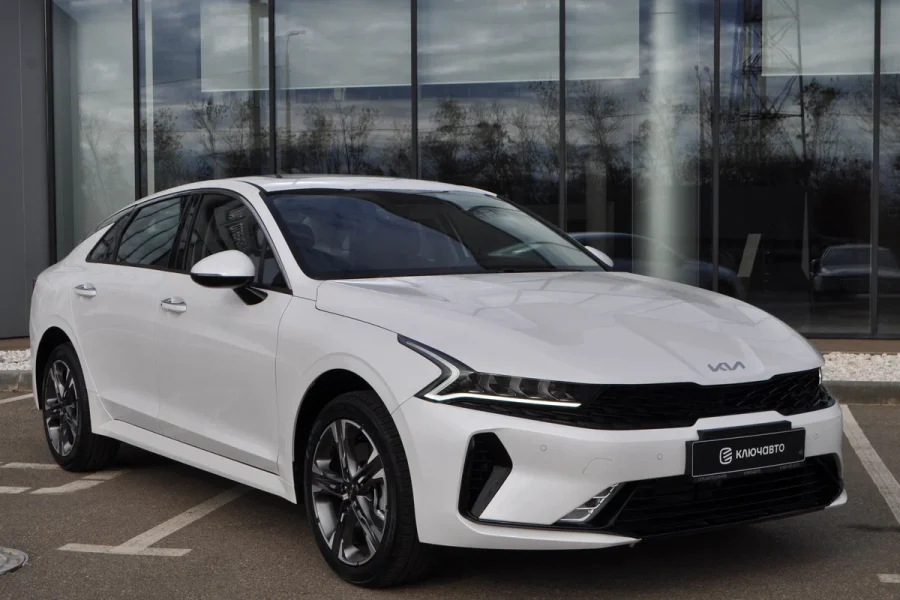 Kia K5 (2024)