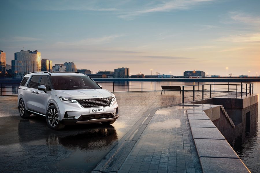 Kia Carnival (2022) – Premium 7-Seater