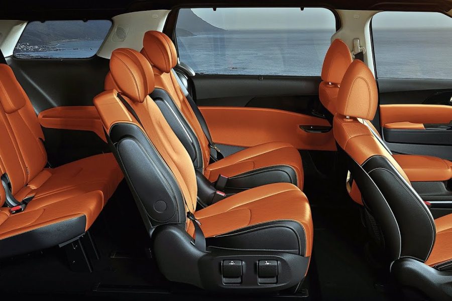 Kia Carnival (2022) – Premium 7-Seater